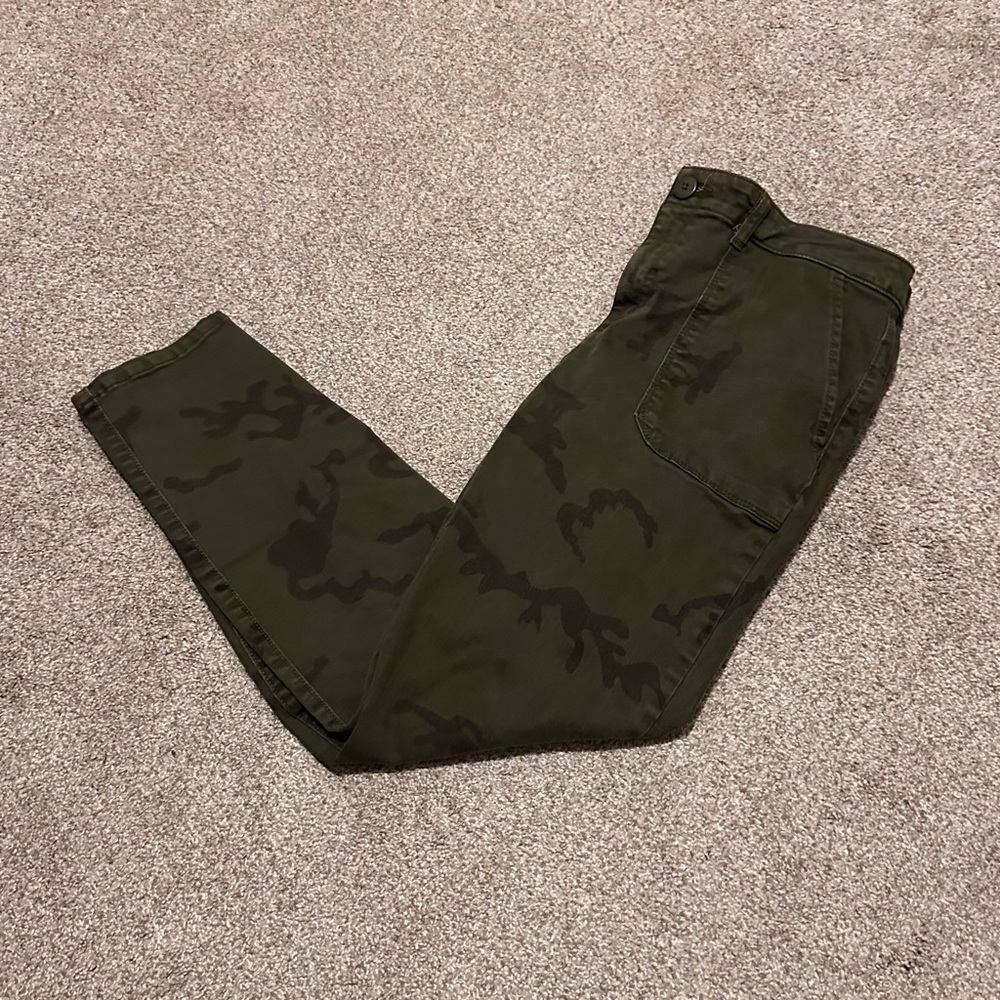 Sanctuary Women's Green Camouflage Cargo Pants